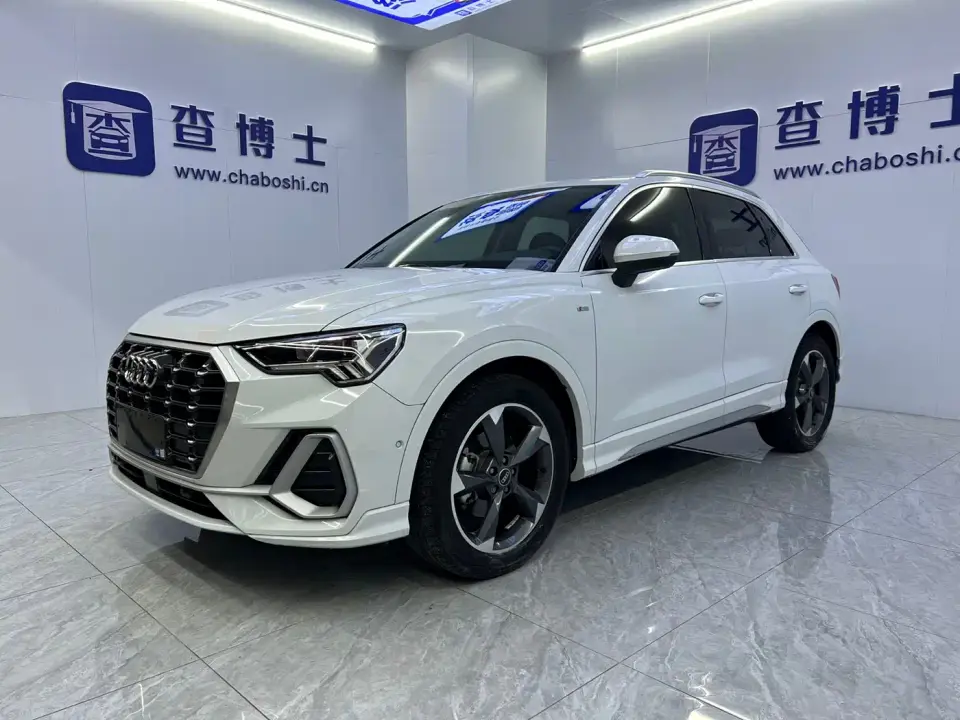Audi Q3 35 TFSI Fashion Dynamic (1.4T) 2023