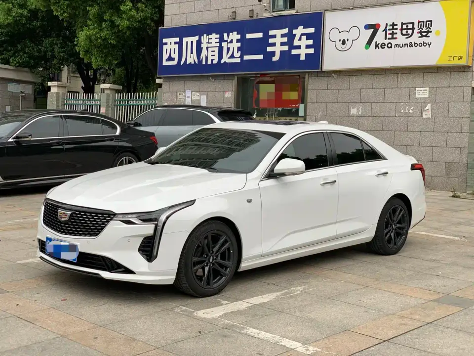Cadillac CT4 28T Luxury Model 2022