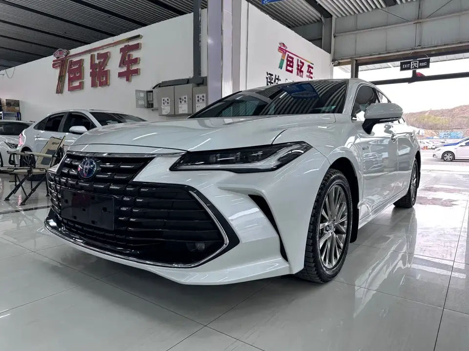 Toyota Avalon Hybrid 2.5L Luxury Edition 2023