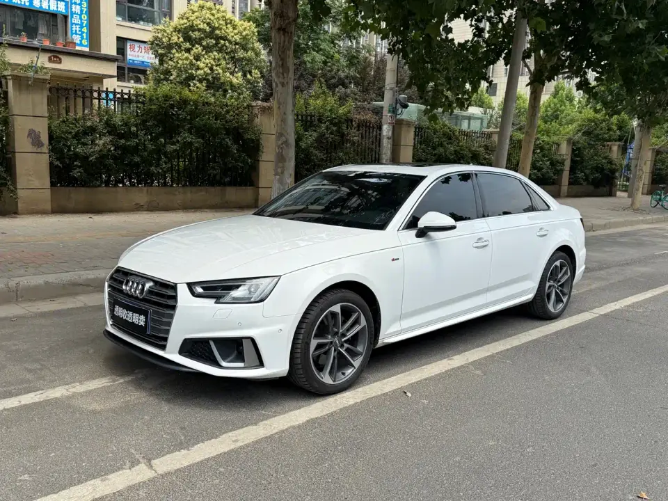 Audi A4L 40 TFSI Fashion (China VI) 2020