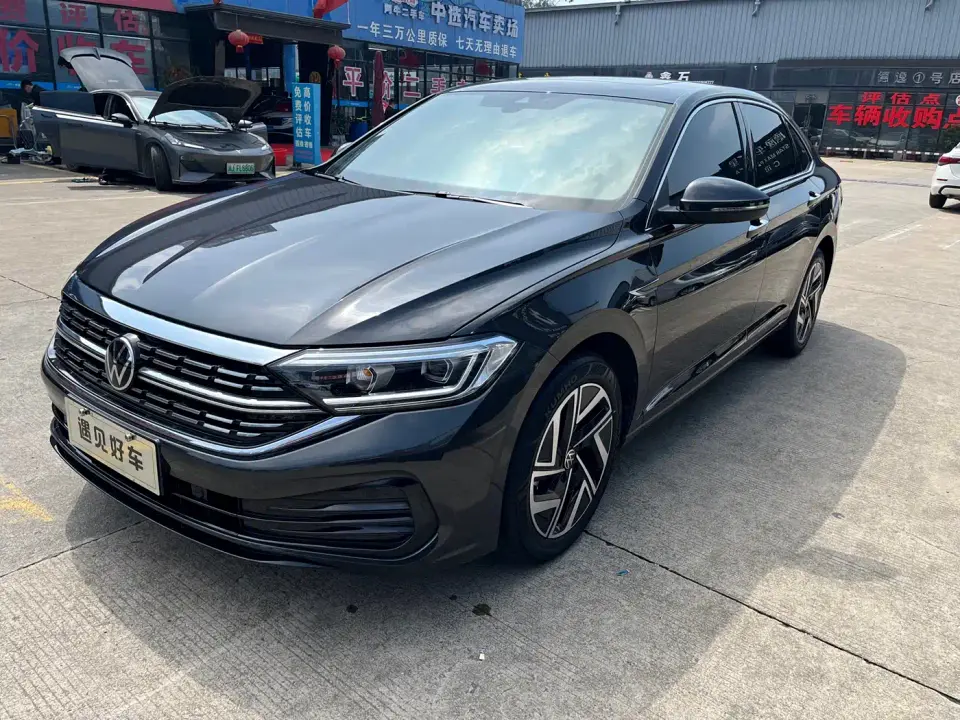 Volkswagen Sagitar 300TSI DSG Surpass Edition 2025