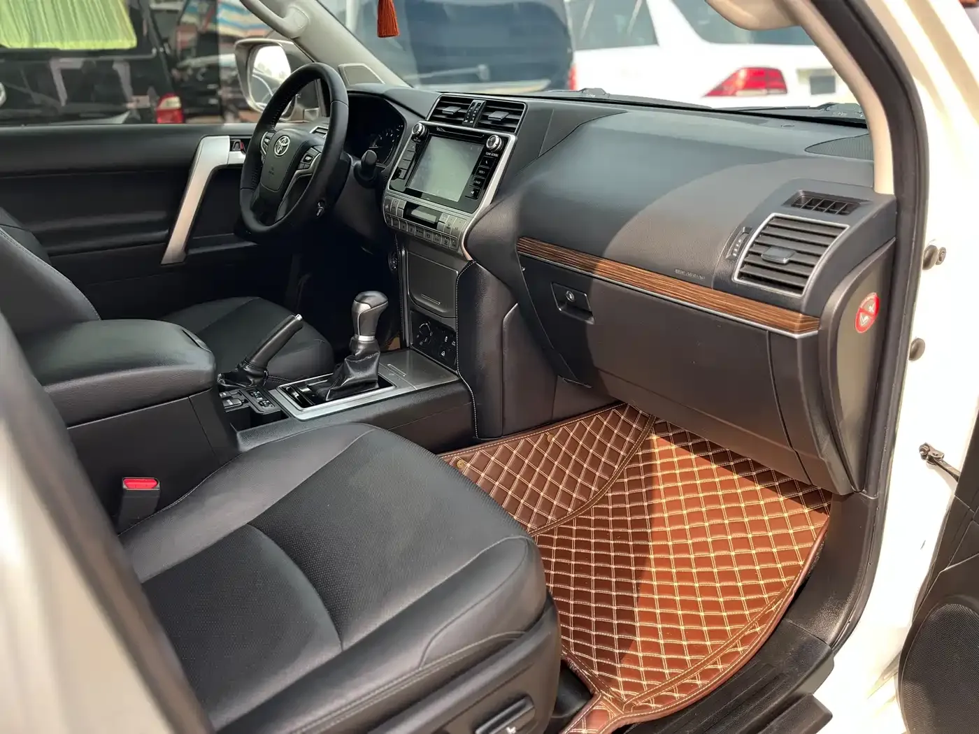 Toyota Prado 3.5L Automatic TX-L Zunxiang Edition 2019 — фото 26