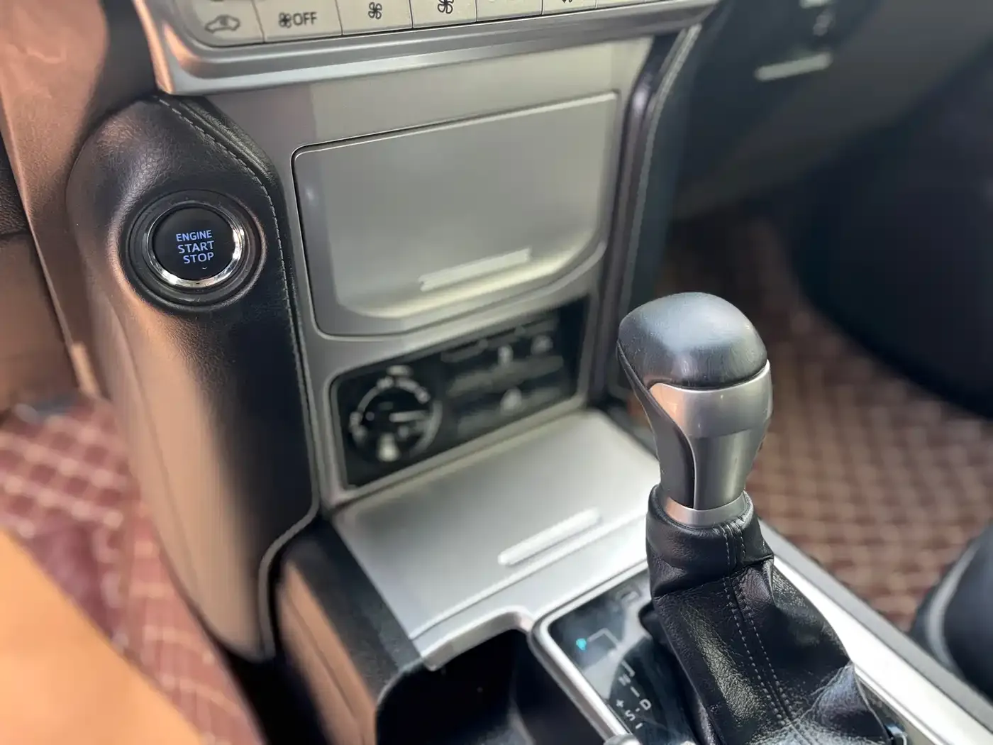 Toyota Prado 3.5L Automatic TX-L Zunxiang Edition 2019 — фото 13