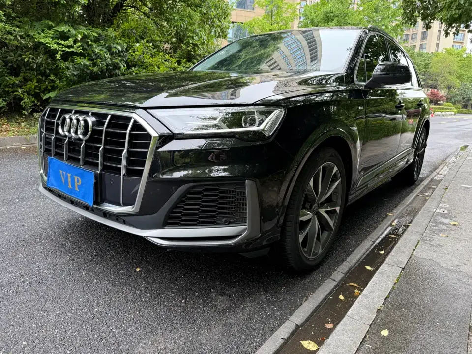 Audi Q7 55 TFSI quattro S line Sport 2023