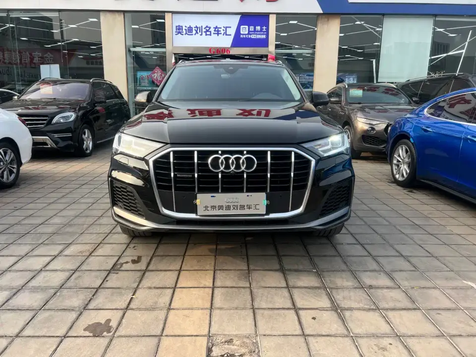Audi Q7 55 TFSI quattro S line Sport 2023