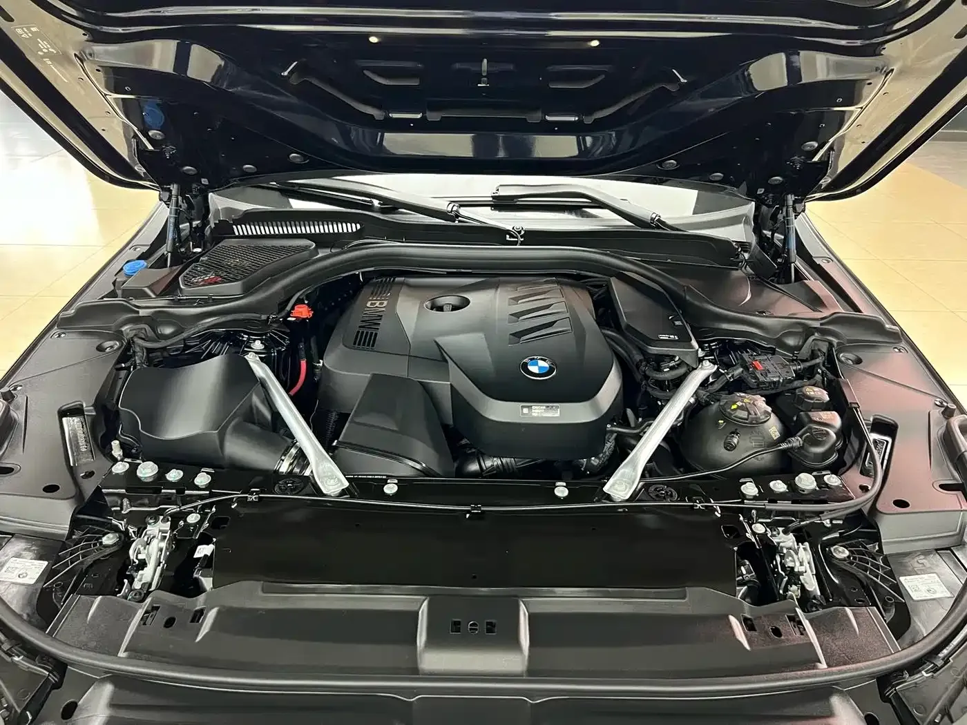 BMW 5 Series 530Li Premium M Sport Package 2025 — фото 27