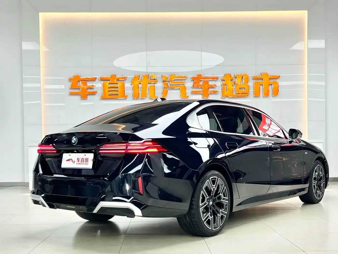 BMW 5 Series 530Li Premium M Sport Package 2025 — фото 5