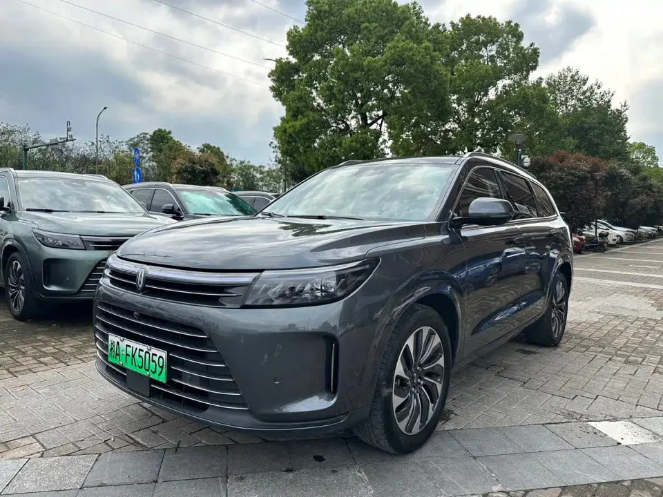 AITO Wenjie AITO M7 1.5T RWD Plus 6-Seater 2025