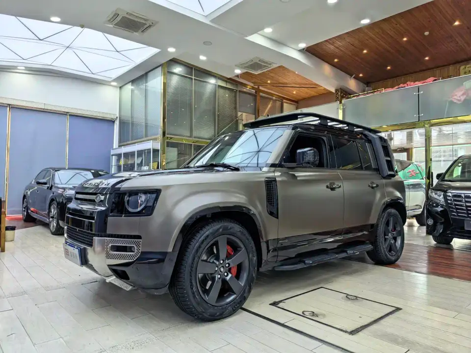 Land Rover Defender Model 110 3.0T P400 X 2023