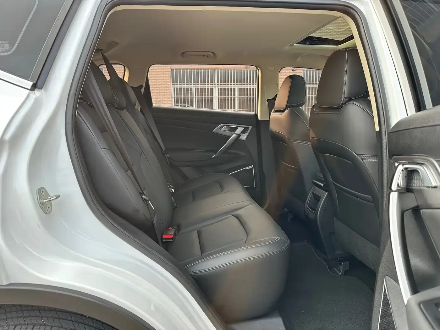 Geely Boyue Million Edition 1.8TD DCT 2WD Comfort 2021 — фото 14