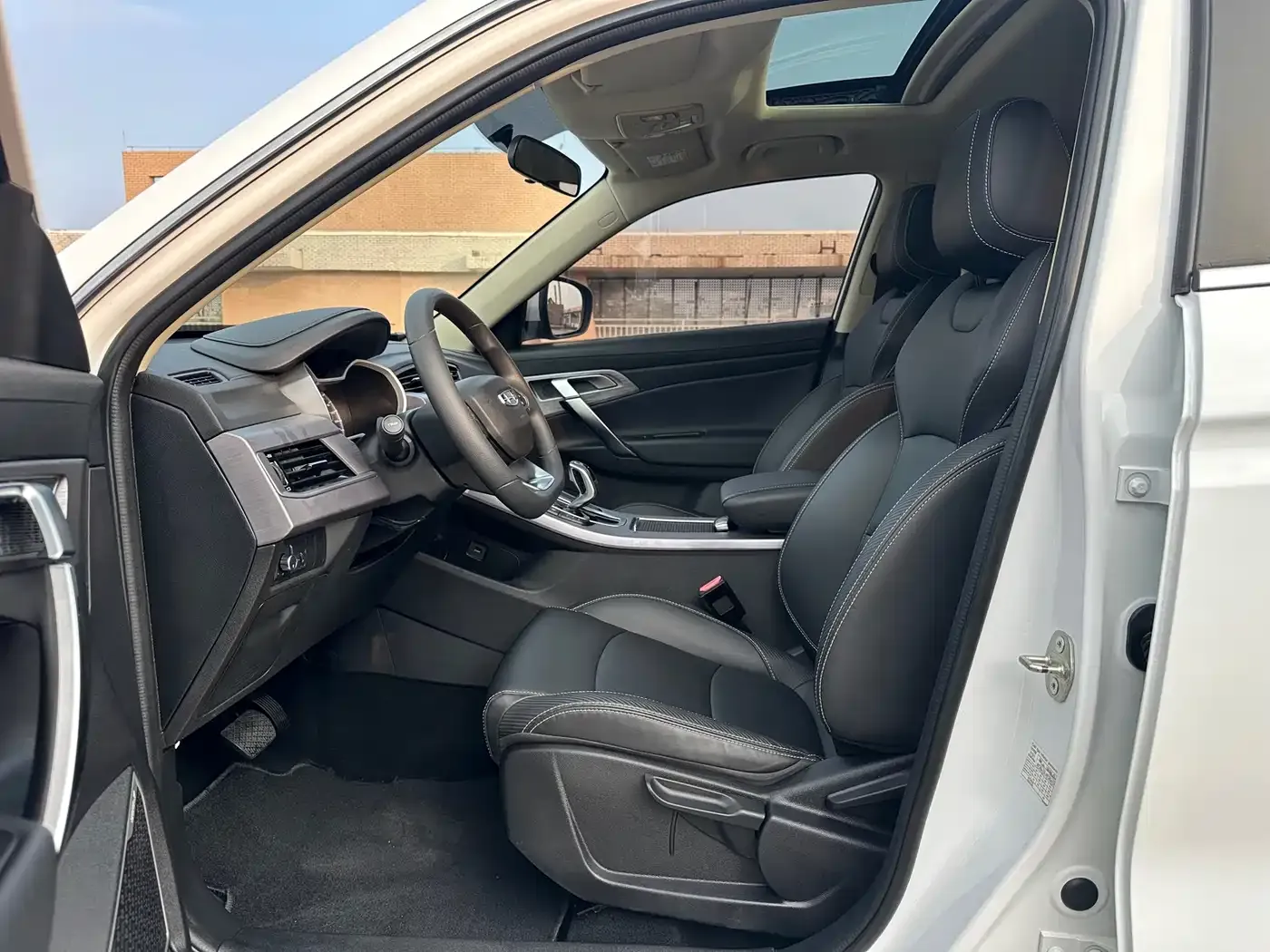 Geely Boyue Million Edition 1.8TD DCT 2WD Comfort 2021 — фото 9