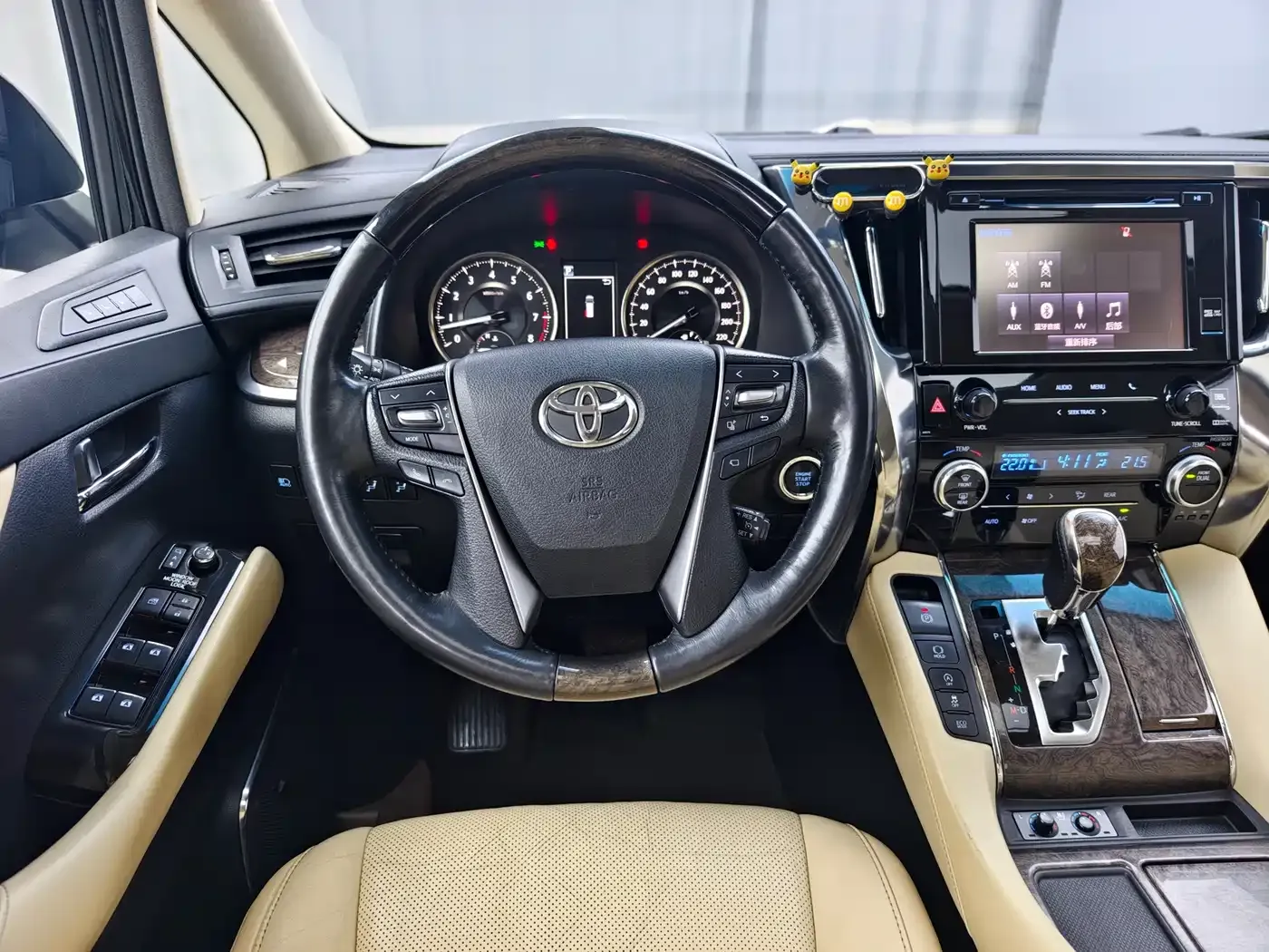 Toyota Alphard Facelift 3.5L Premium Edition 2019 — фото 15