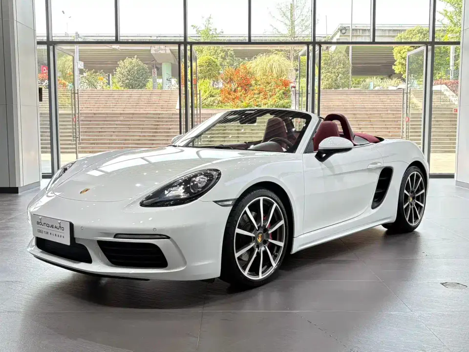 Porsche 718 Boxster 2.0T 2023