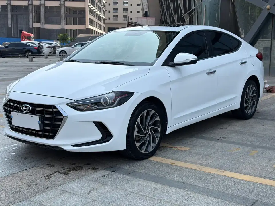 Hyundai Elantra 1.5L CVT Smart Style·Elite 2020