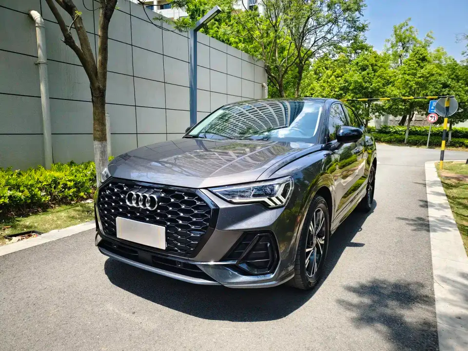 Audi Q3 Sportback Model 40 TFSI RS Kit Speed Edition 2022
