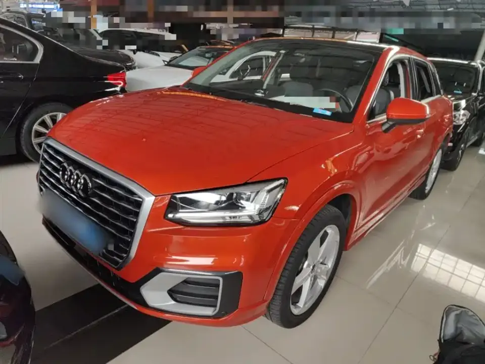 Audi Q2L 35 TFSI Fashion Elegance Model 2020
