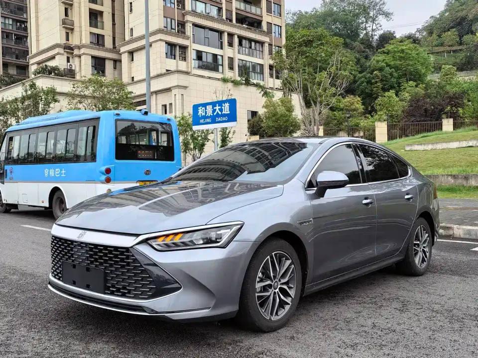BYD Qin PLUS DM-i 55KM Flagship 2022