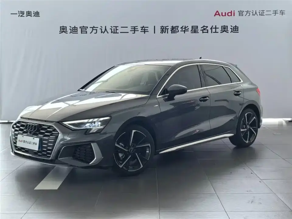 Audi A3 Model Sportback 35 TFSI Fashion Sport 2024