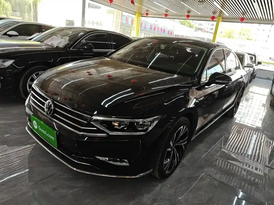 Volkswagen Magotan 330TSI DSG Luxury 2022