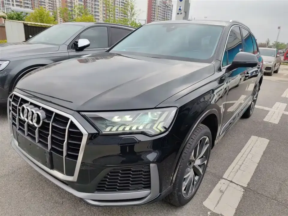 Audi Q7 55 TFSI quattro S line Sport 2024