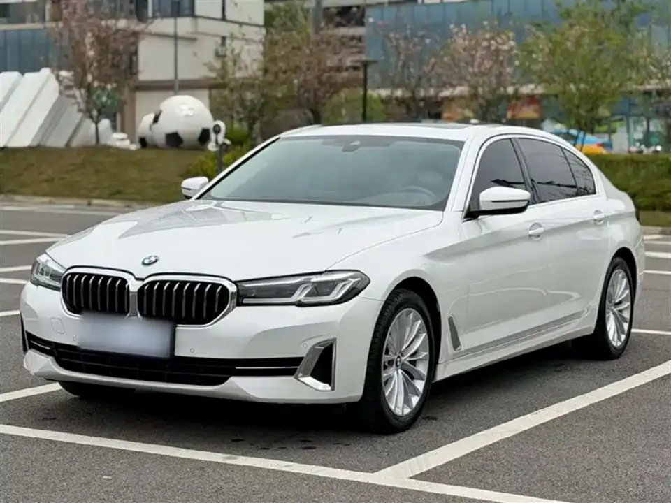 BMW 5 Series Facelift 525Li Luxury Package 2022