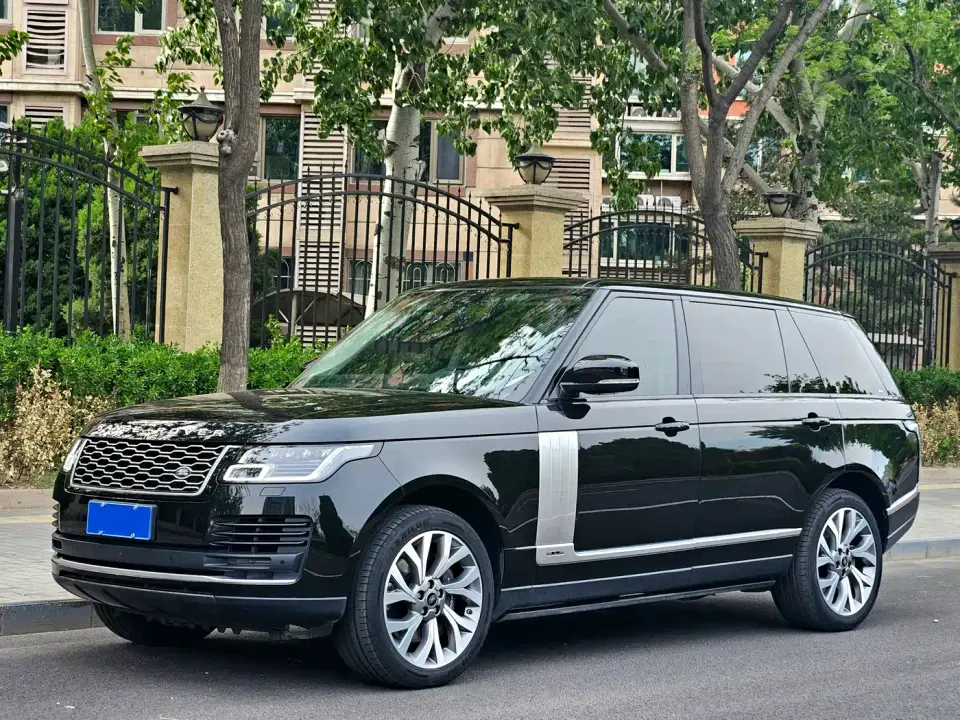Land Rover Range Rover 3.0 L6 Heritage Extended Classic Edition 2021