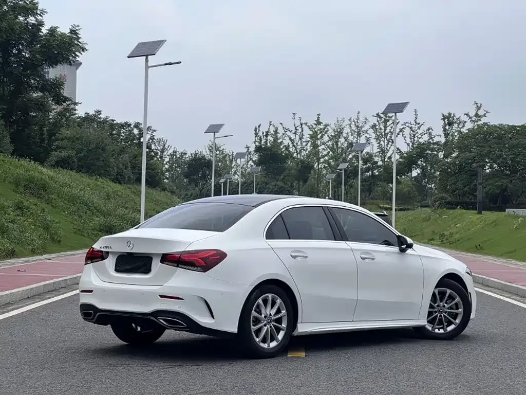 Mercedes-Benz A-Class A 200 L Sport Sedan Fashion Edition 2021 — фото 24