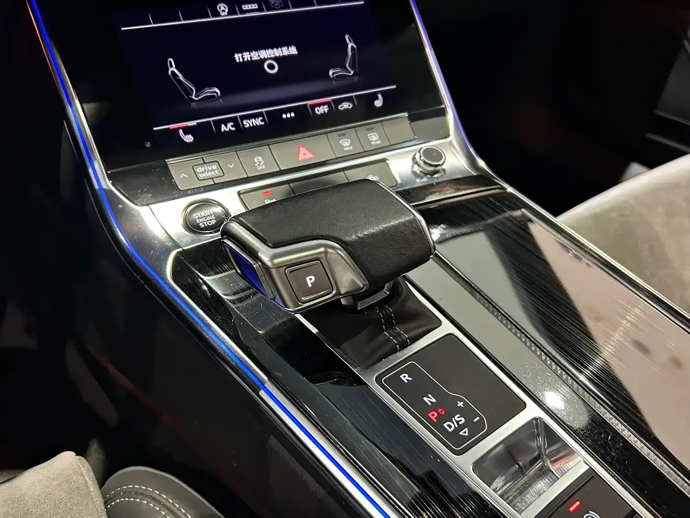 Audi A6L 45 TFSI quattro Exclusive Sport 2021 — фото 15