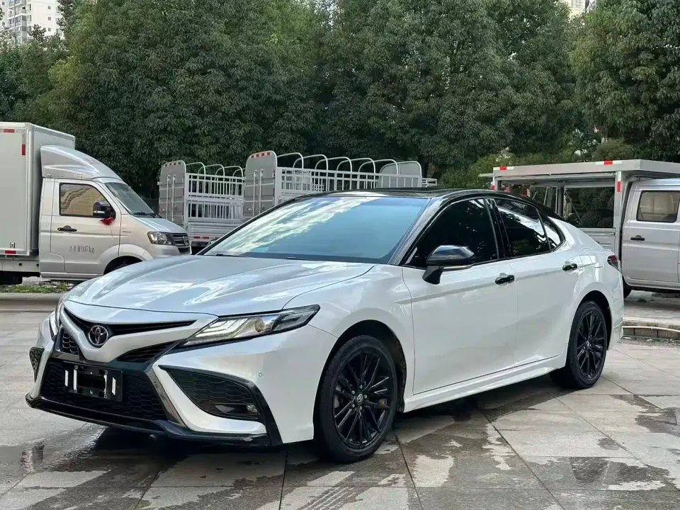 Toyota Camry 2.0S Knight Edition 2023