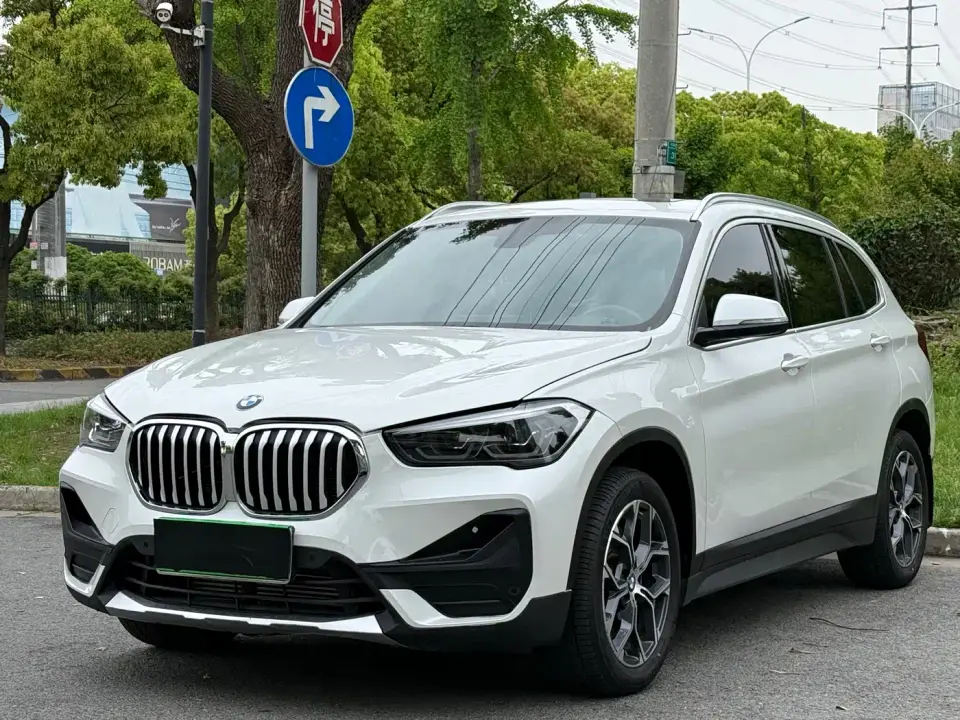 BMW X1 sDrive25Li Leading 2022