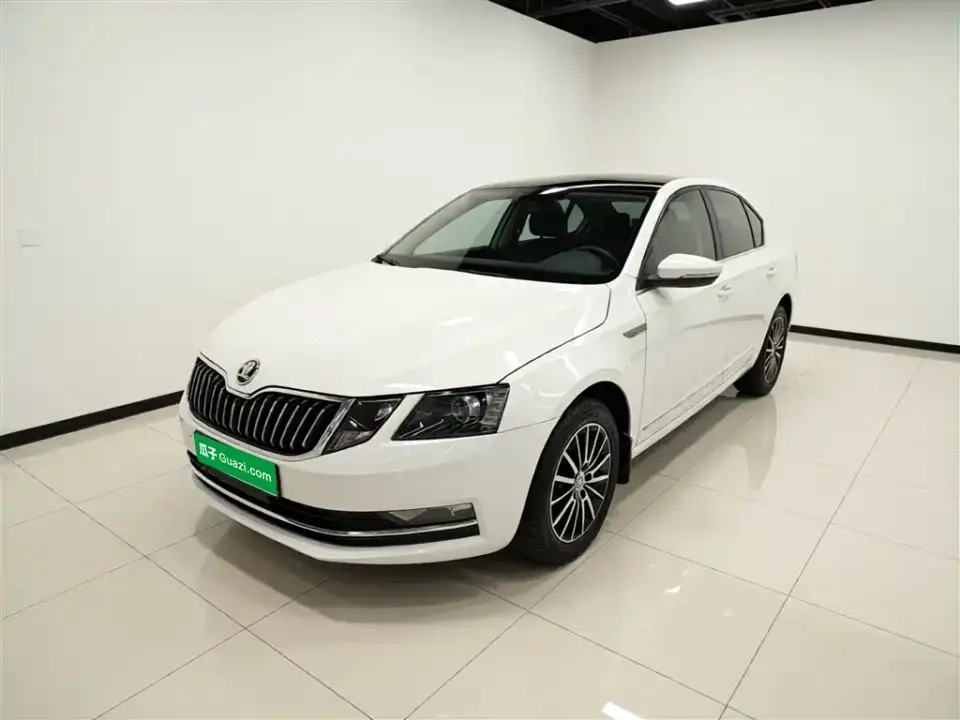 Skoda Octavia TSI230 DSG Smart Luxury Edition China V 2019