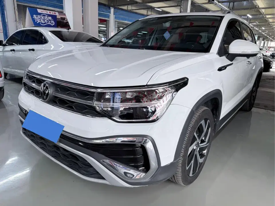Volkswagen Tharu 300TSI 2WD Full Moon Edition 2023
