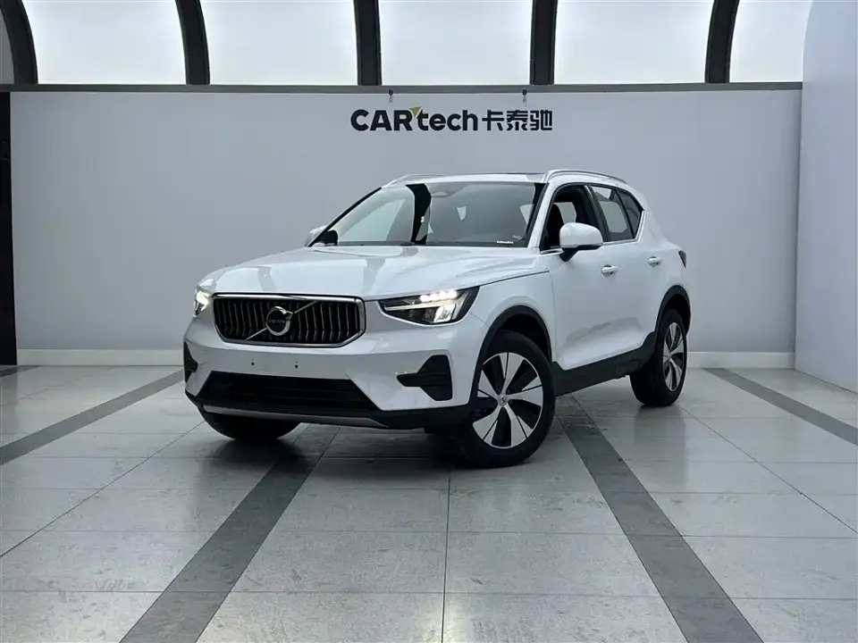 Volvo XC40 B3 Smart Elite Luxury Edition 2026