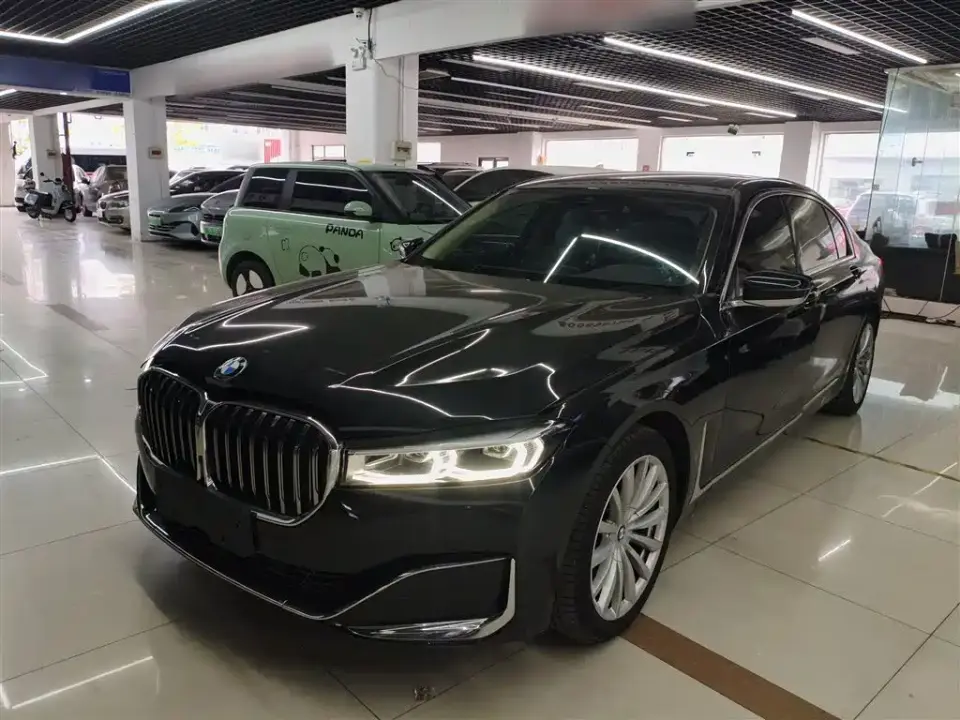 BMW 7 Series Model 730Li Luxury Package 2022