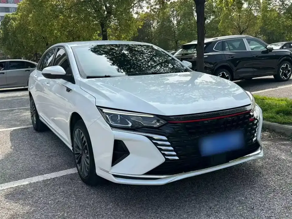 Dongfeng Aeolus Yixuan MAX 1.5T Super Dad Edition 2023