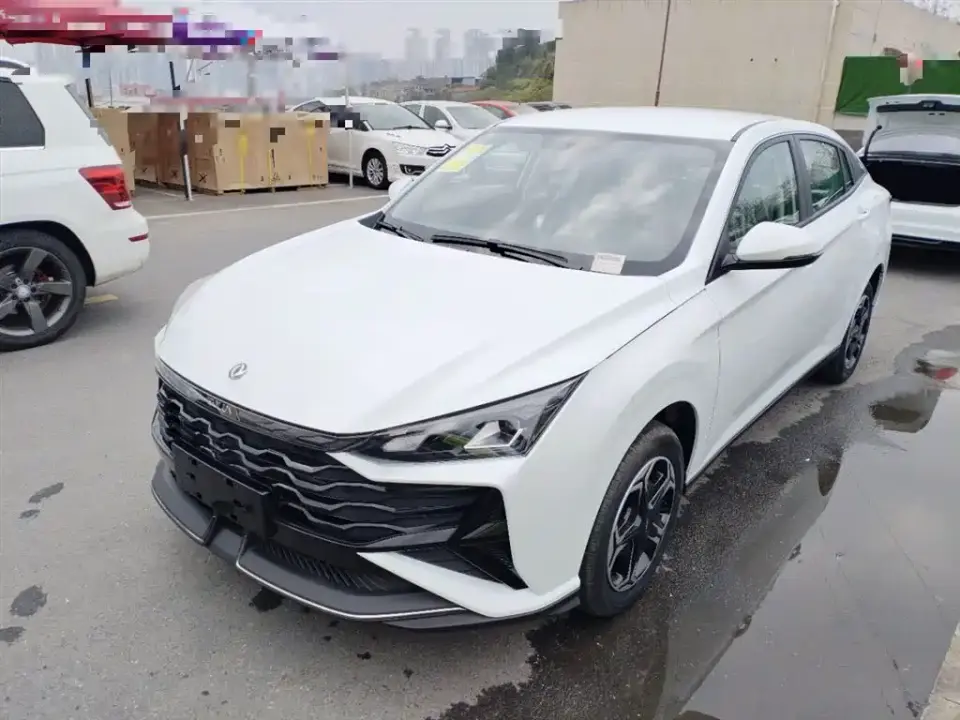 Dongfeng Aeolus Yixuan 1.5L Auto Luxury 2026