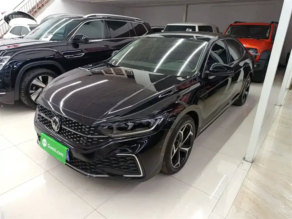 Volkswagen Passat 380TSI Starlight Dragon Soaring Edition 2024