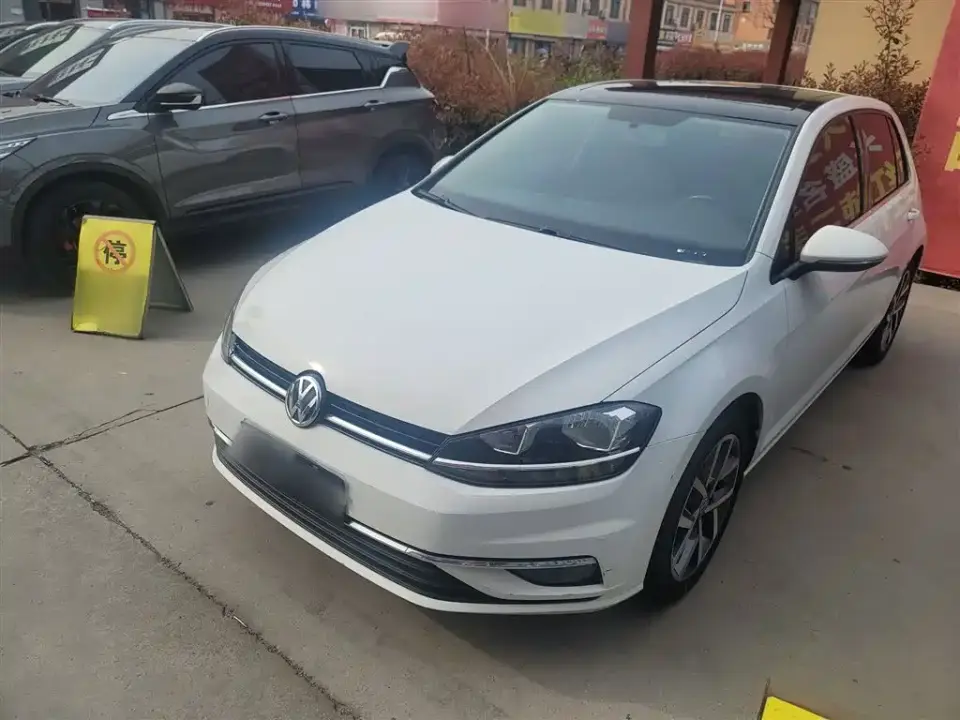 Volkswagen Golf Beloved Edition 200TSI DSG Comfort Progressive 2020