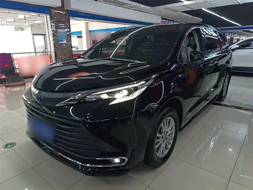 Toyota Sienna 2.5L Hybrid Comfort Edition 2022