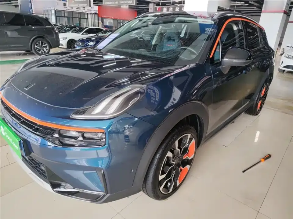 Lynk & Co 06 1.5T Halo 2022