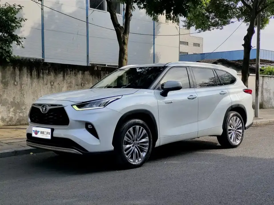 Toyota Highlander Model Dual Engine 2.5L 4WD Premium Edition 7-Seater 2022