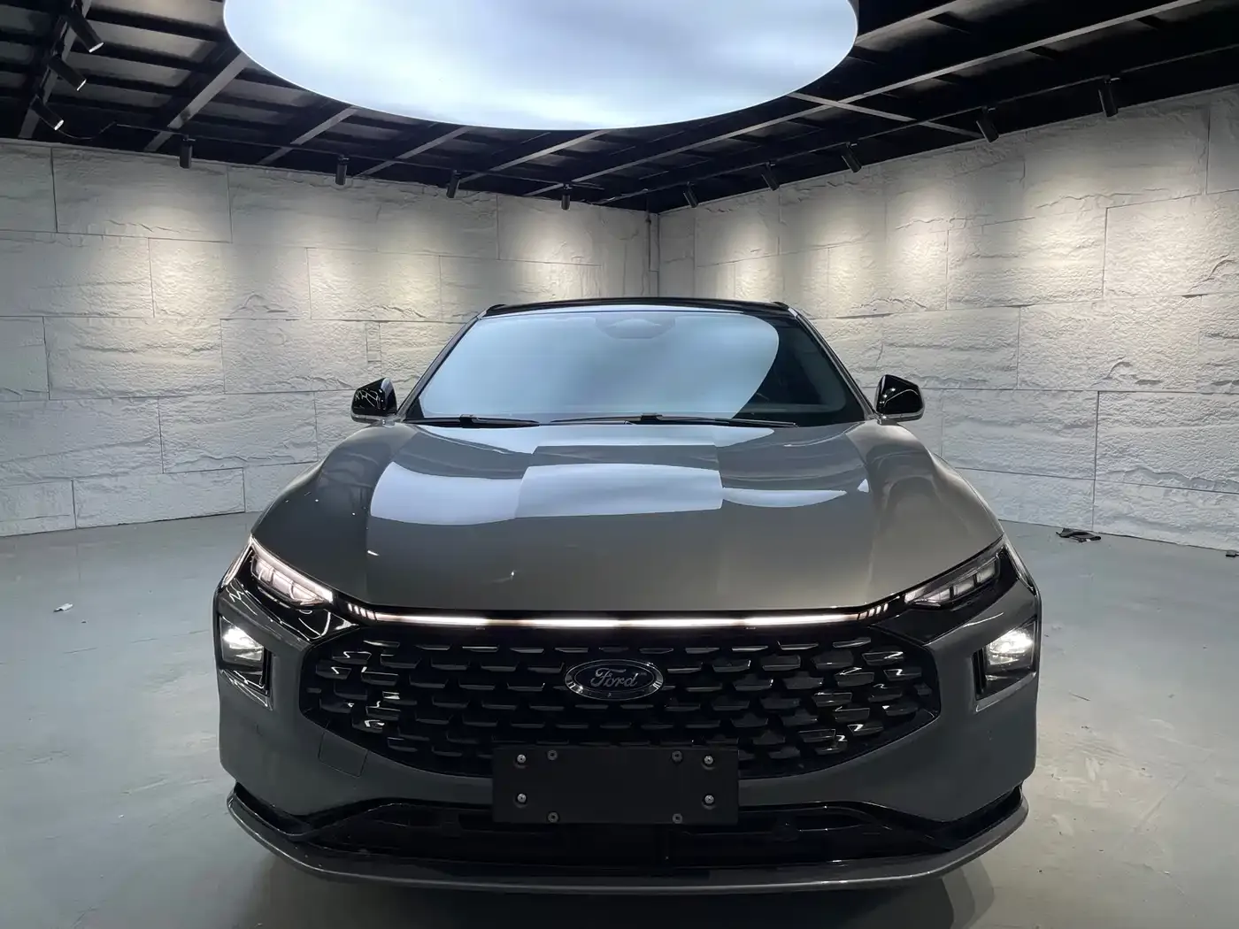 Ford Mondeo EcoBoost 245 Premium 2022 — фото 2