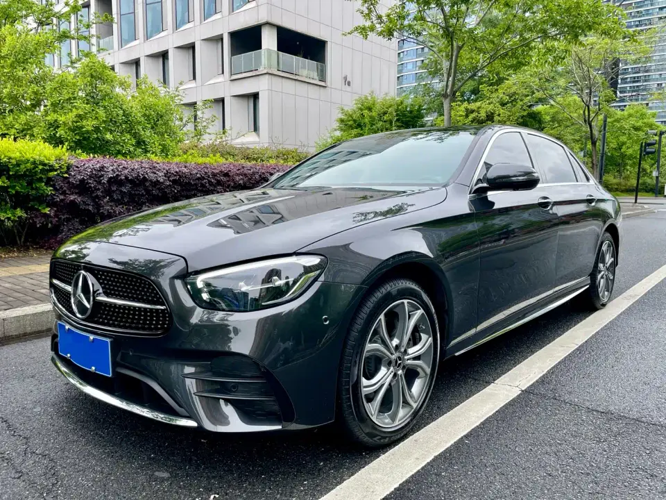 Mercedes-Benz E-Class Second Facelift E 300 L Sport Fashion 2023