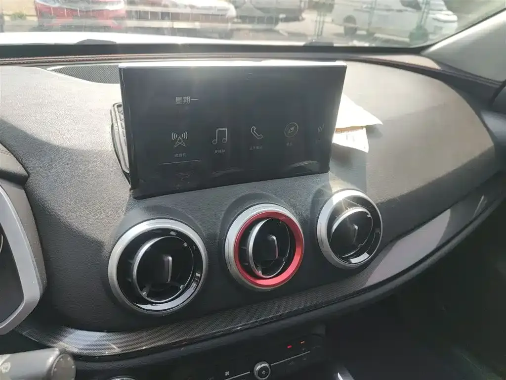 Wey VV5 1.5T 2WD Style Pioneer 2019 — фото 9