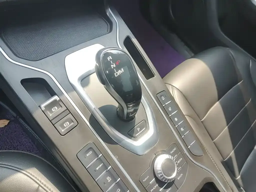 Wey VV5 1.5T 2WD Style Pioneer 2019 — фото 10