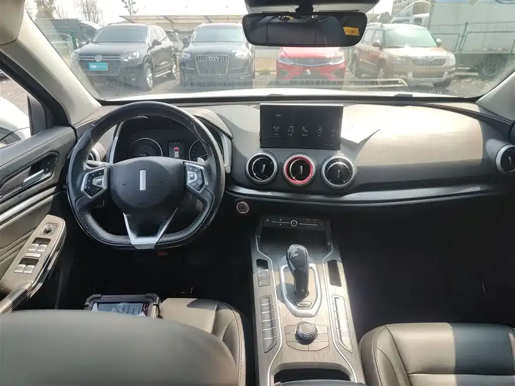 Wey VV5 1.5T 2WD Style Pioneer 2019 — фото 6