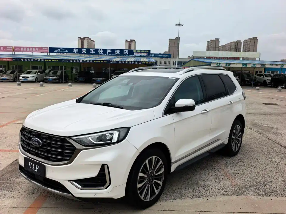 Ford Edge PLUS EcoBoost 245 FWD Luxury Sharp 7-seater 2021