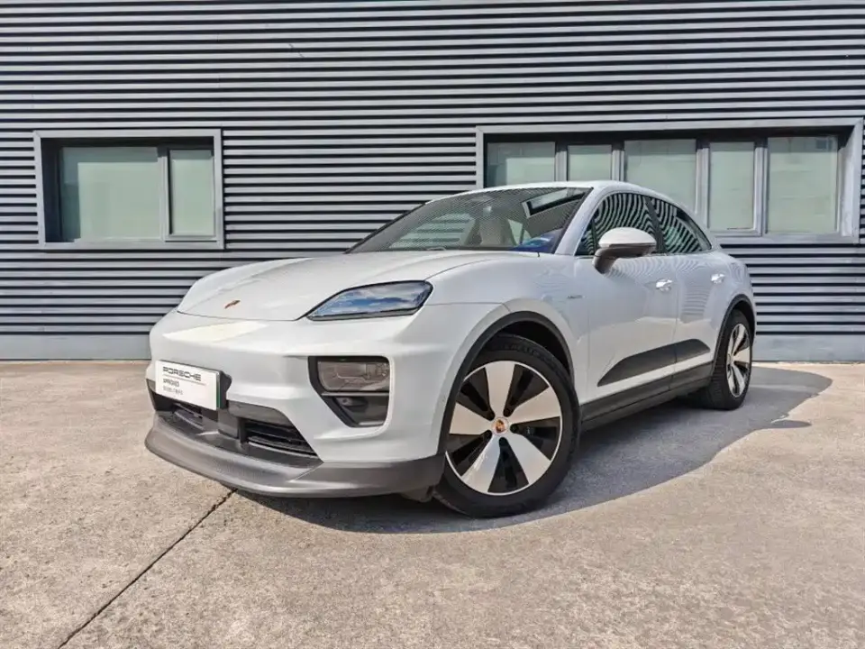 Porsche Macan EV Macan 4 2024