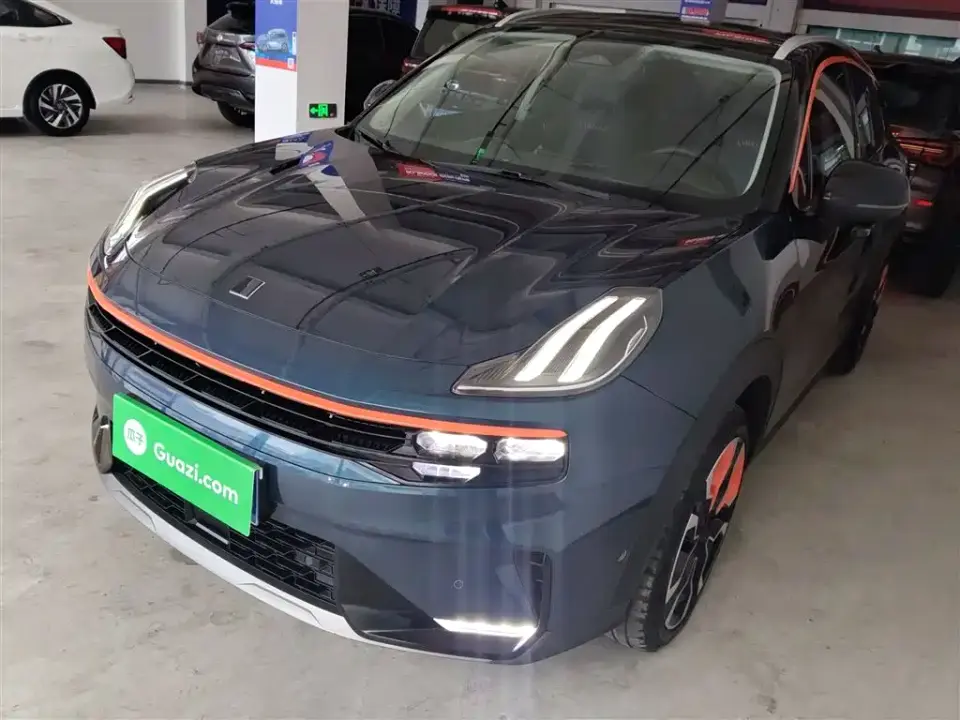 Lynk & Co 06 1.5T Shero Pink Special Edition 2021
