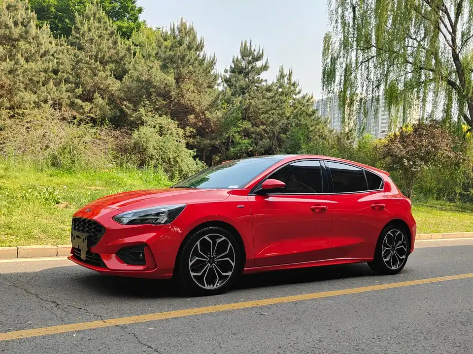 Ford Focus Hatchback EcoBoost 180 Automatic ST Line 2020